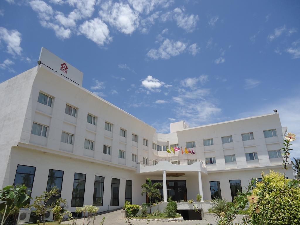 Srm Hotel Thoothukudi Extérieur photo