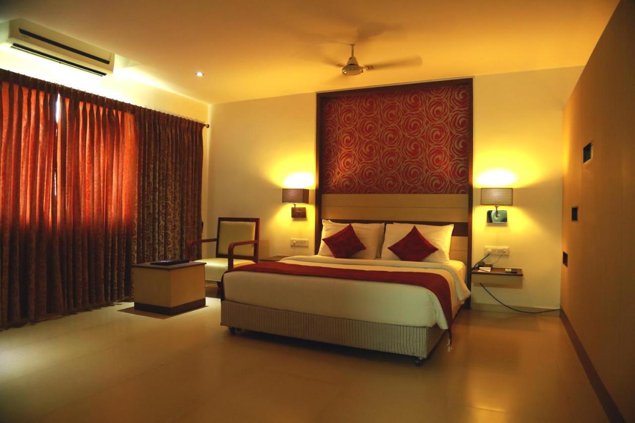 Srm Hotel Thoothukudi Extérieur photo