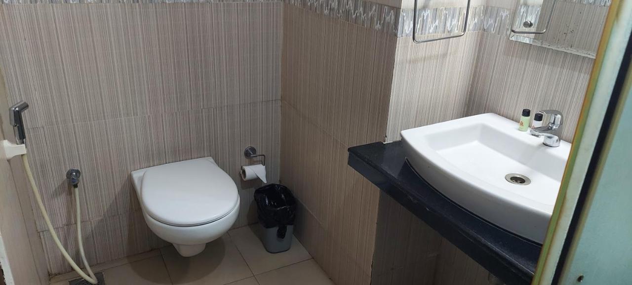 Srm Hotel Thoothukudi Extérieur photo